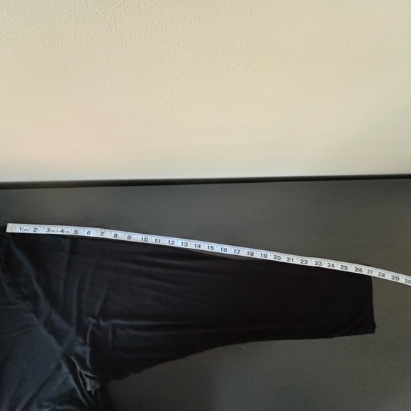 Torrid Sz 4 (Plus Sz US 4X) Super Soft Elbow Sleeve Bodycon Ruched Dress Black - Picture 13 of 15